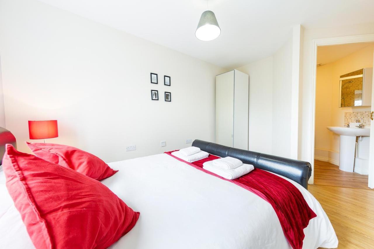 2 Bed 2 Bathroom Apartment Free Parking Bristol Eksteriør bilde